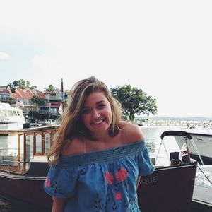 Meet your Posher, Hannah-jane